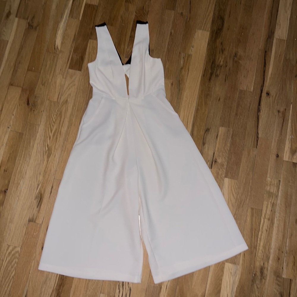 BCBGENERATION CULOTTE JUMPSUIT